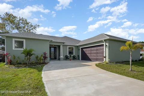 898 Gera Avenue NW, Palm Bay, FL 32907 - #: 1037397