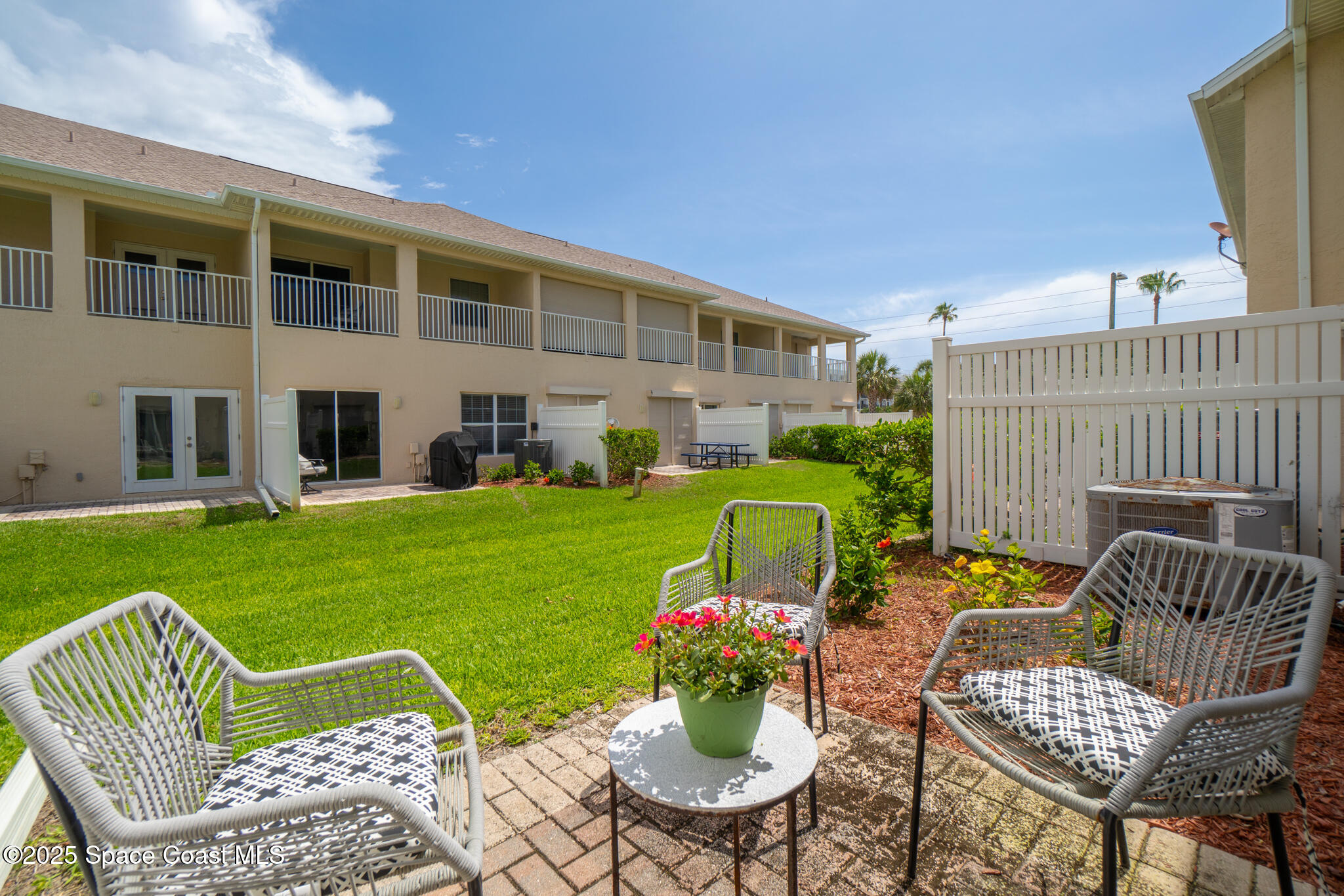 5201 Ocean Beach Boulevard 4