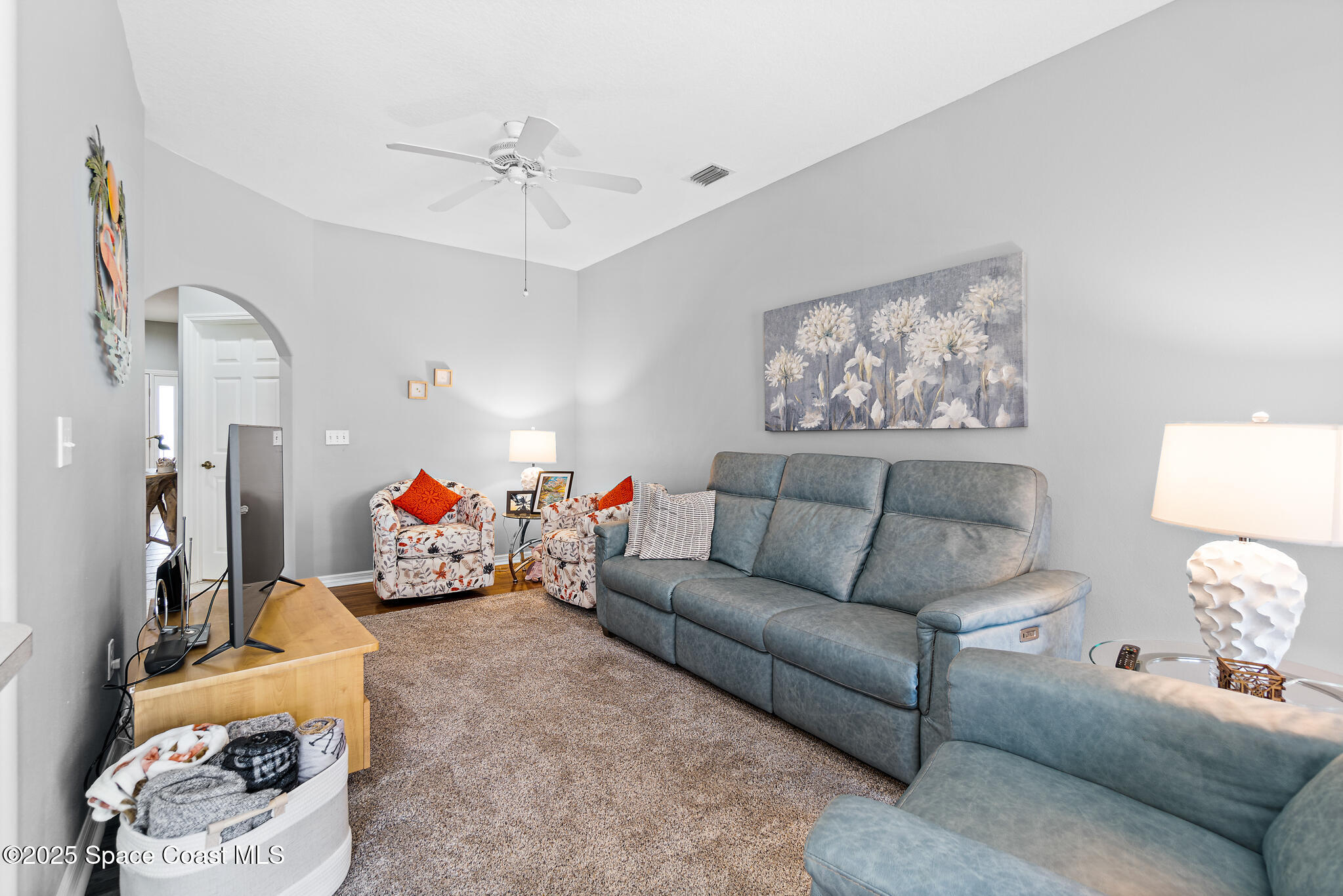 5201 Ocean Beach Boulevard 4
