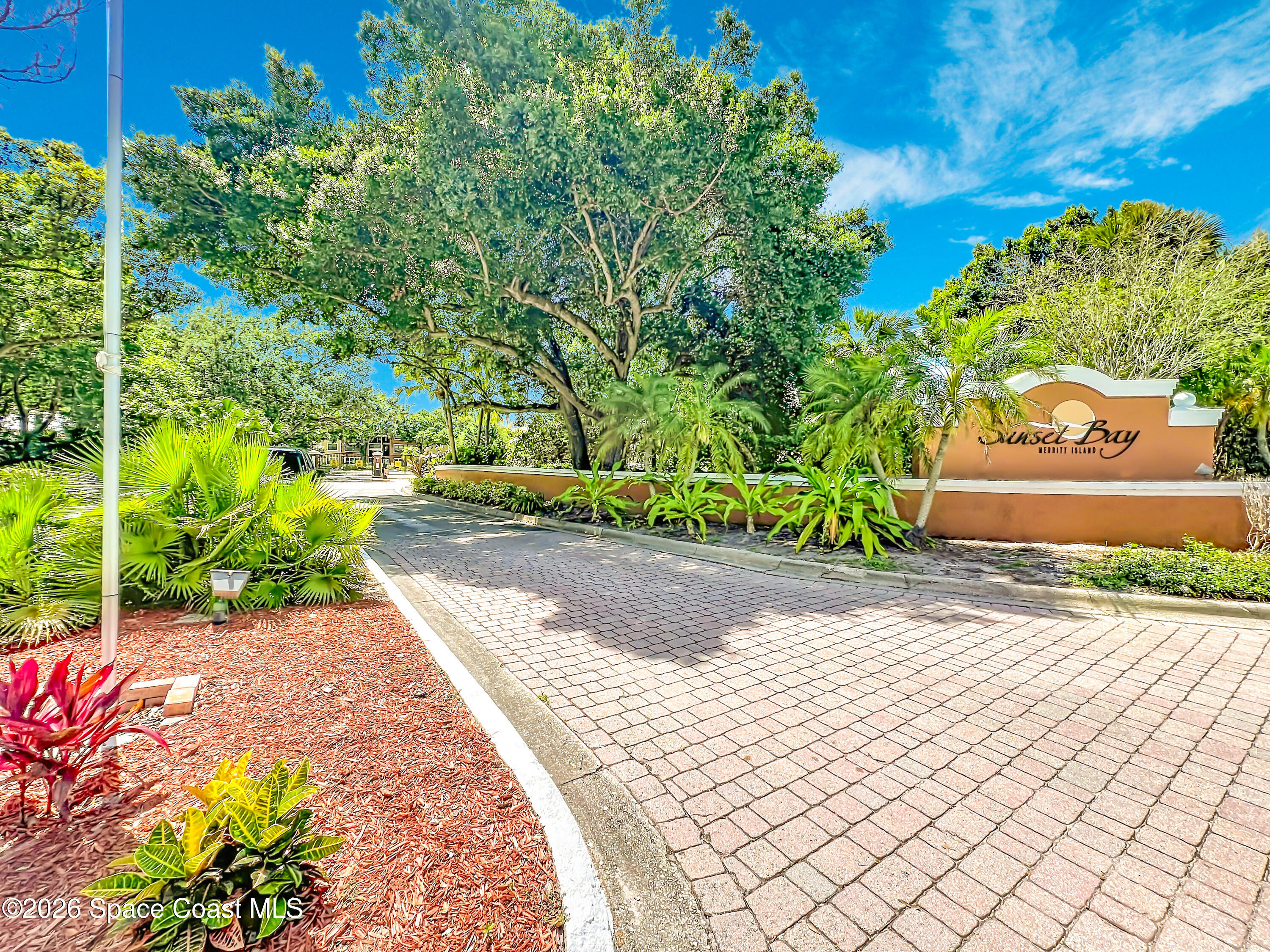 225 S Tropical Trail 601