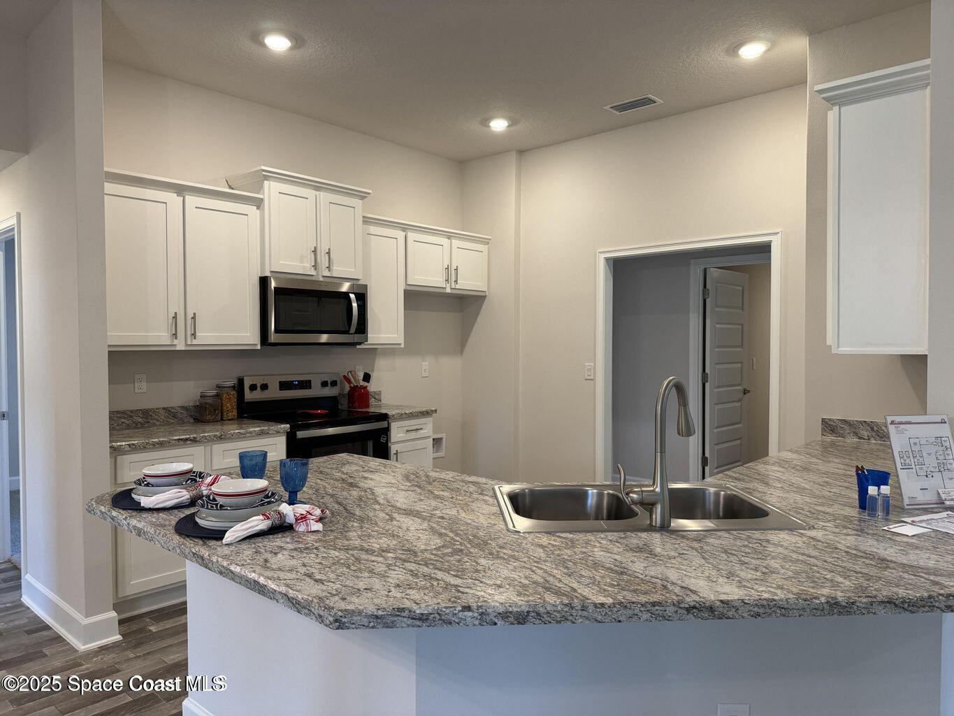 589 Brookedge Terrace