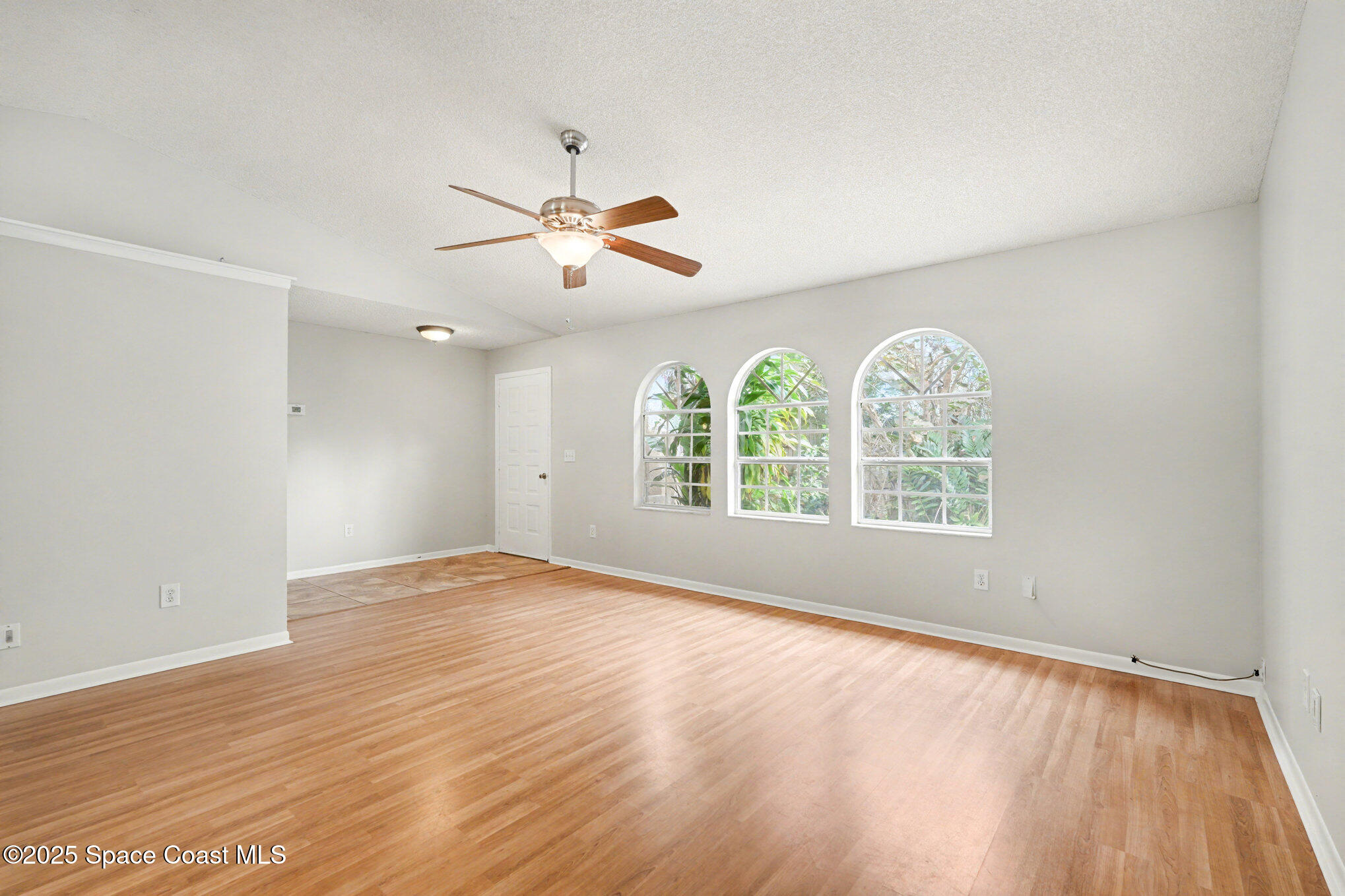 6200 Golfview Avenue