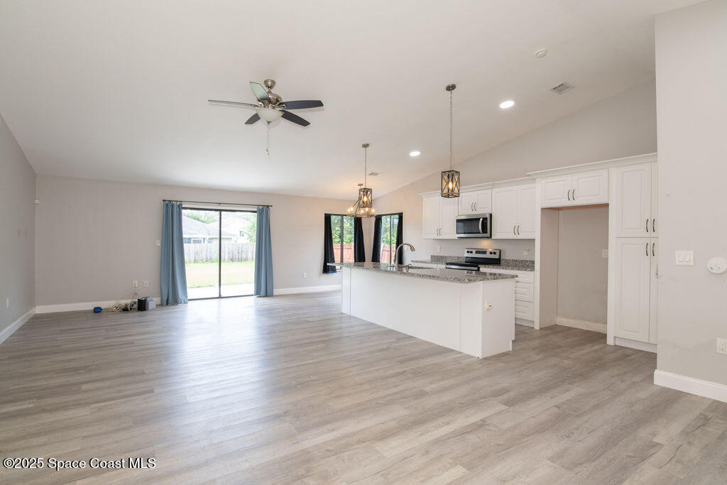 236 Maywood Avenue NW