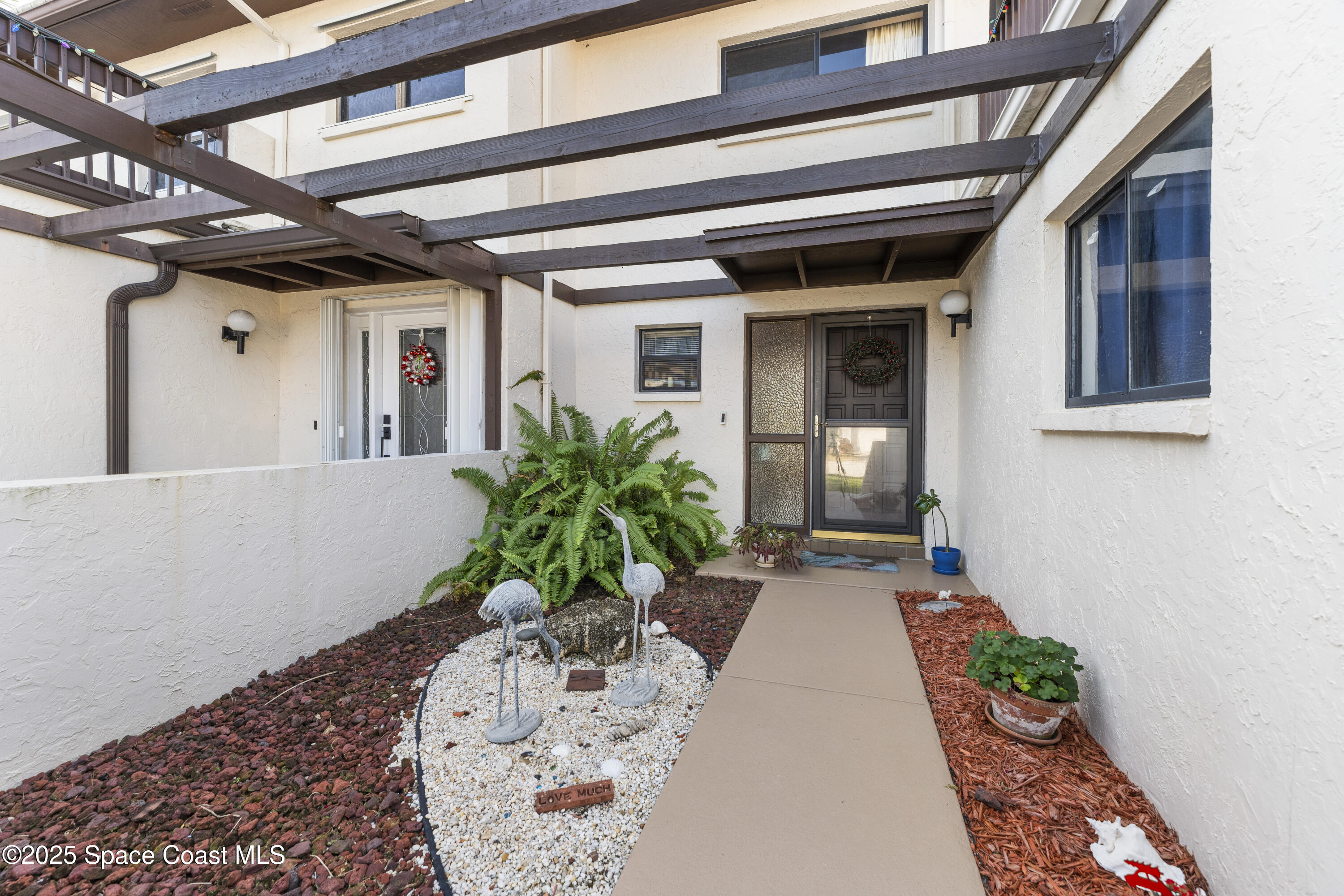 145 Skyline Boulevard