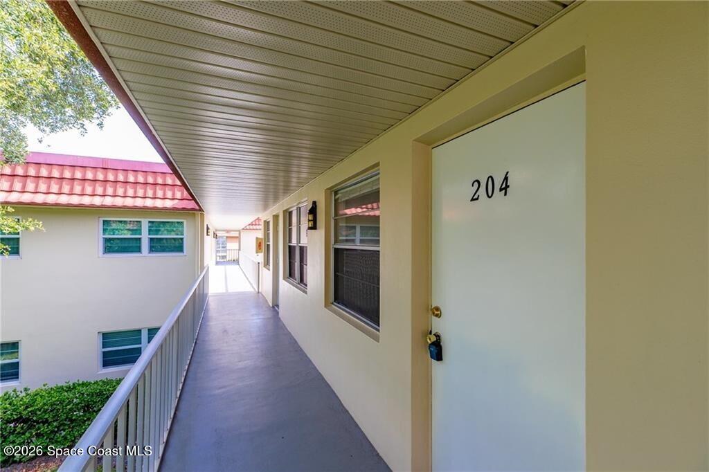 16 Vista Palm Lane 204