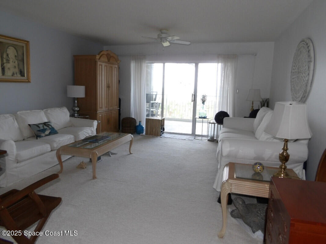 605 Shorewood Drive E303