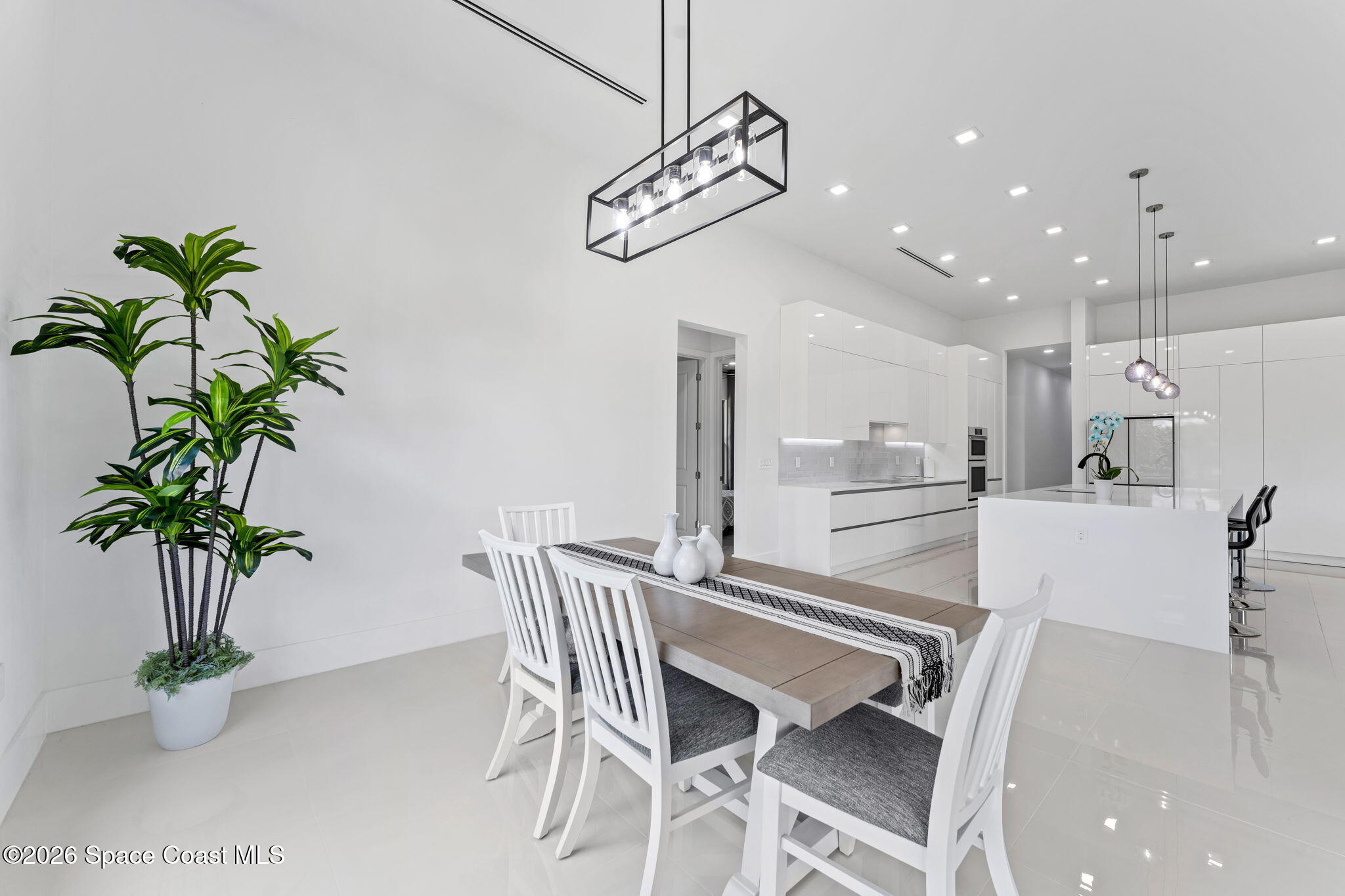 Palm Bay, Florida, 32909, United States, 5 Bedrooms Bedrooms, ,3 BathroomsBathrooms,Residential,Active,2052062