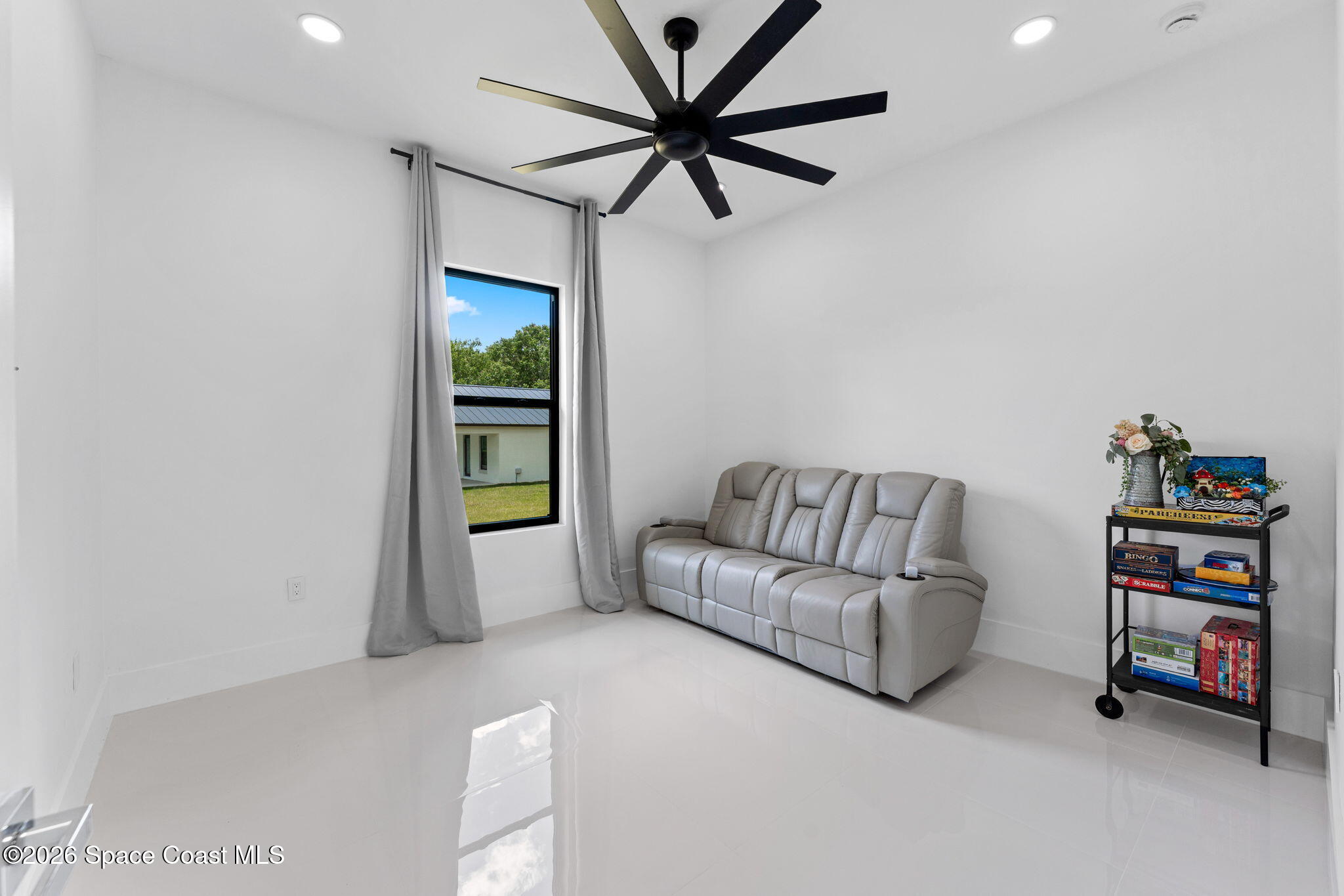 Palm Bay, Florida, 32909, United States, 5 Bedrooms Bedrooms, ,3 BathroomsBathrooms,Residential,Active,2052062