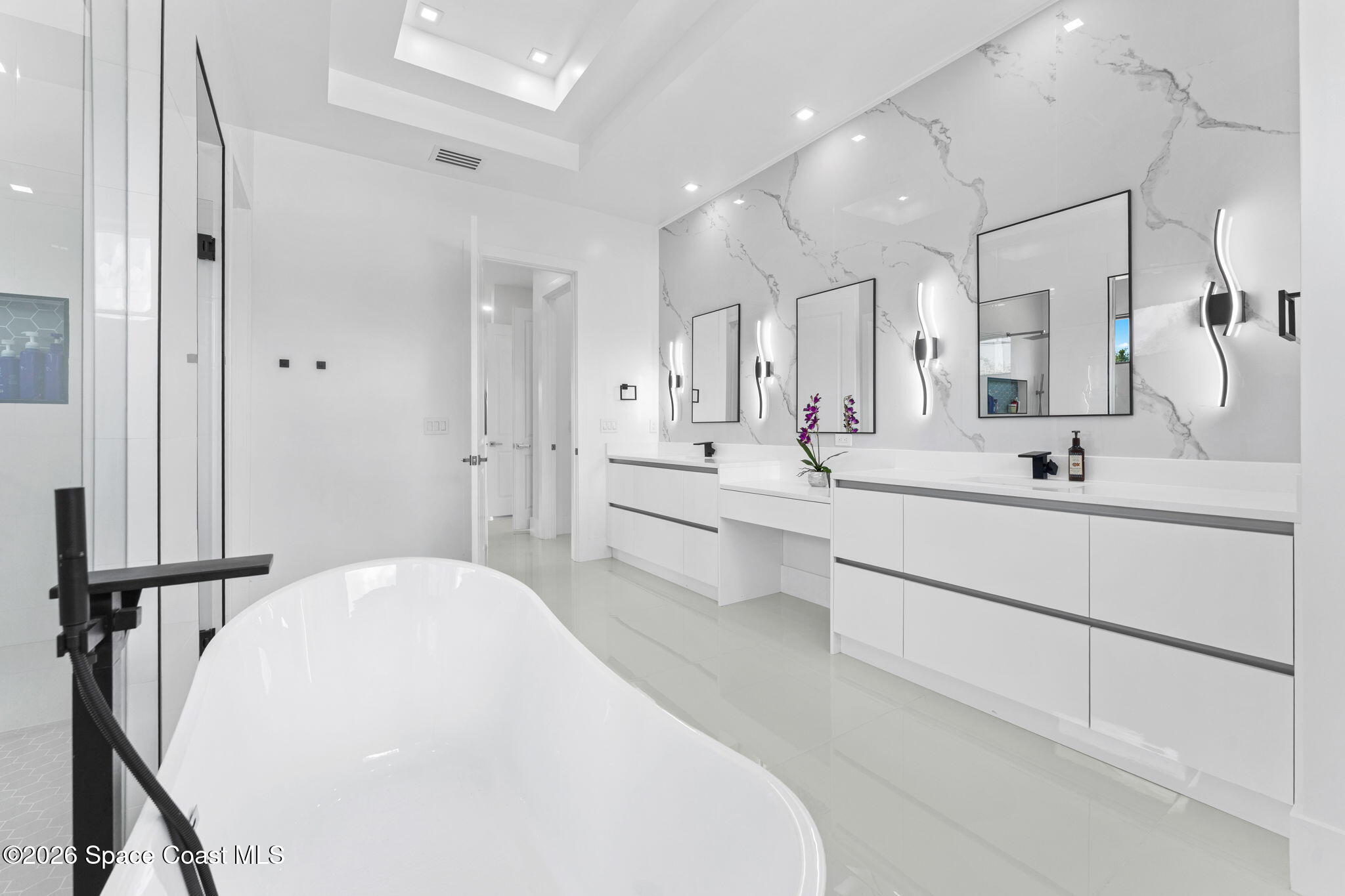 Palm Bay, Florida, 32909, United States, 5 Bedrooms Bedrooms, ,3 BathroomsBathrooms,Residential,Active,2052062