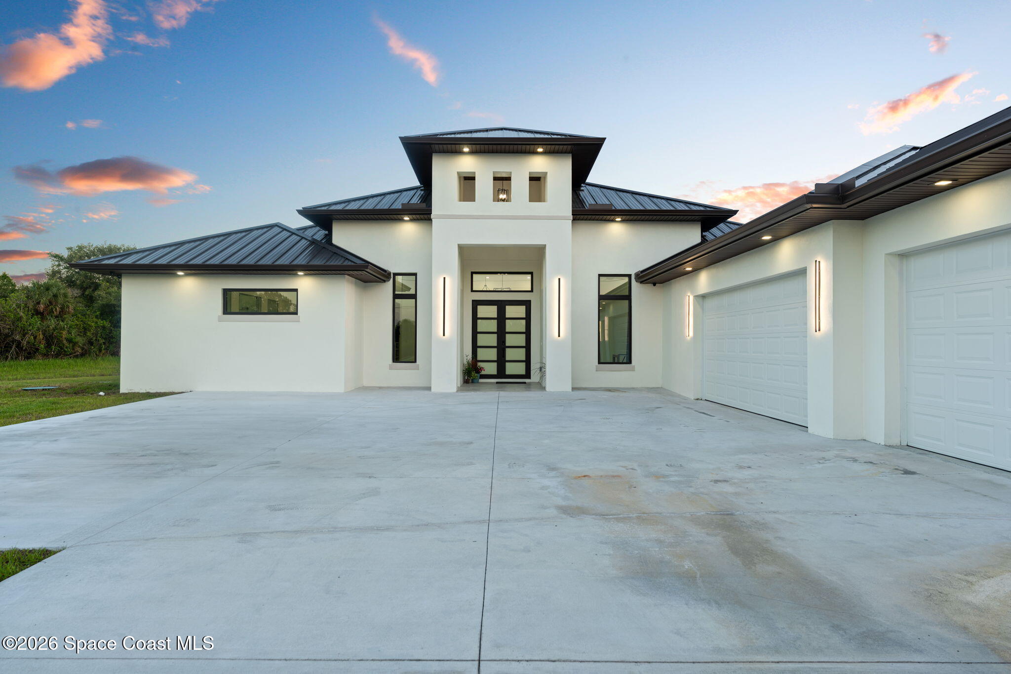Palm Bay, Florida, 32909, United States, 5 Bedrooms Bedrooms, ,3 BathroomsBathrooms,Residential,Active,2052062