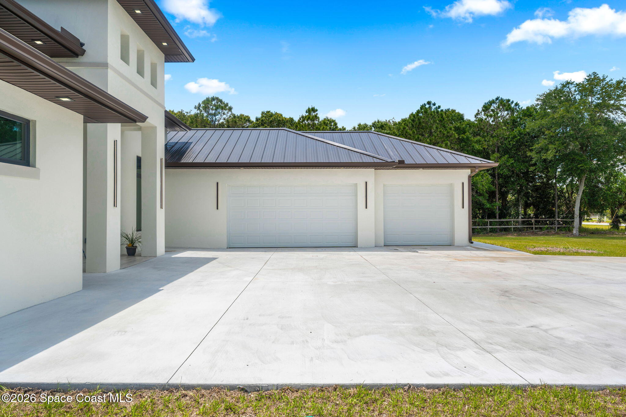 Palm Bay, Florida, 32909, United States, 5 Bedrooms Bedrooms, ,3 BathroomsBathrooms,Residential,Active,2052062