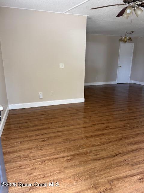 230 Robbins Avenue N