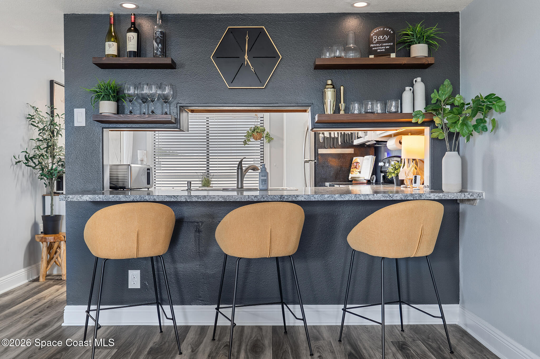 200 International Drive 716