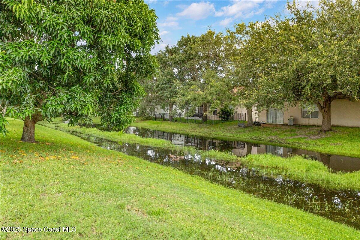 948 Pelican Lane