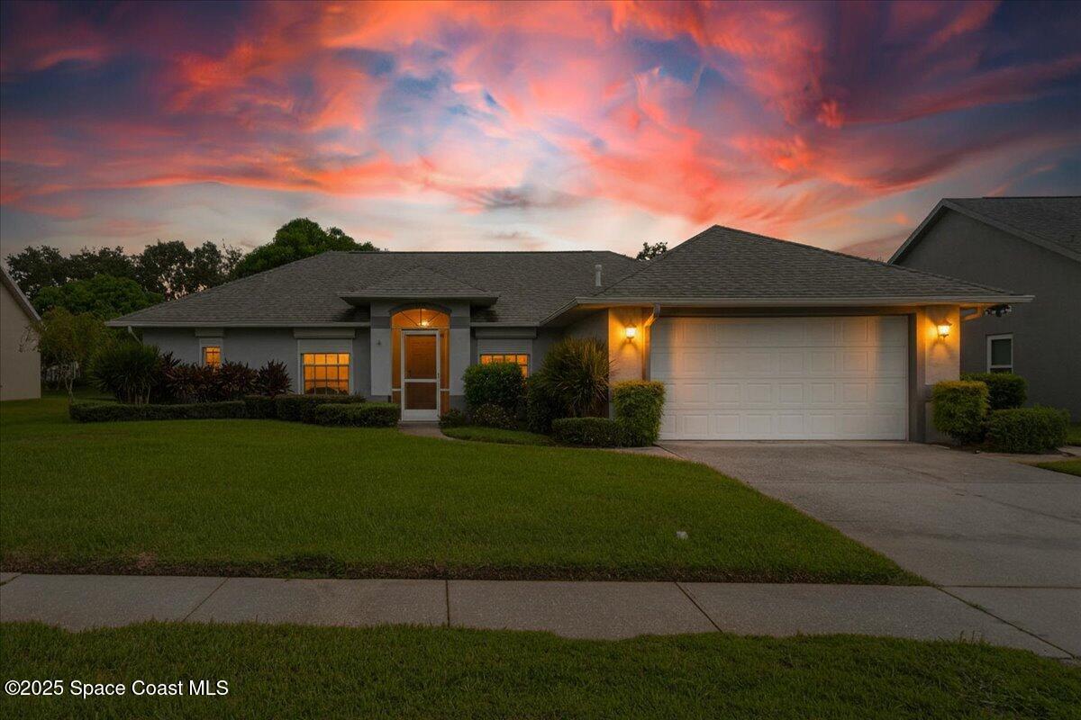 948 Pelican Lane