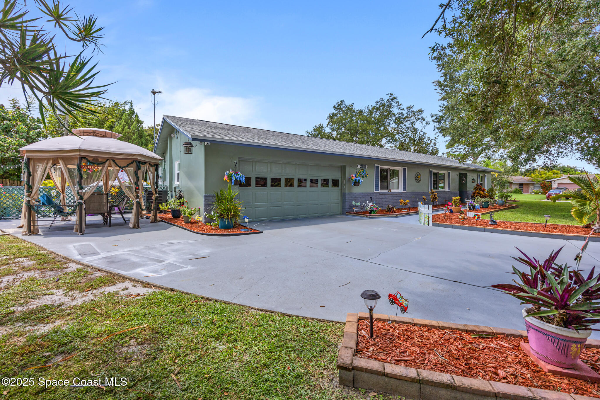 2615 Putters Lane