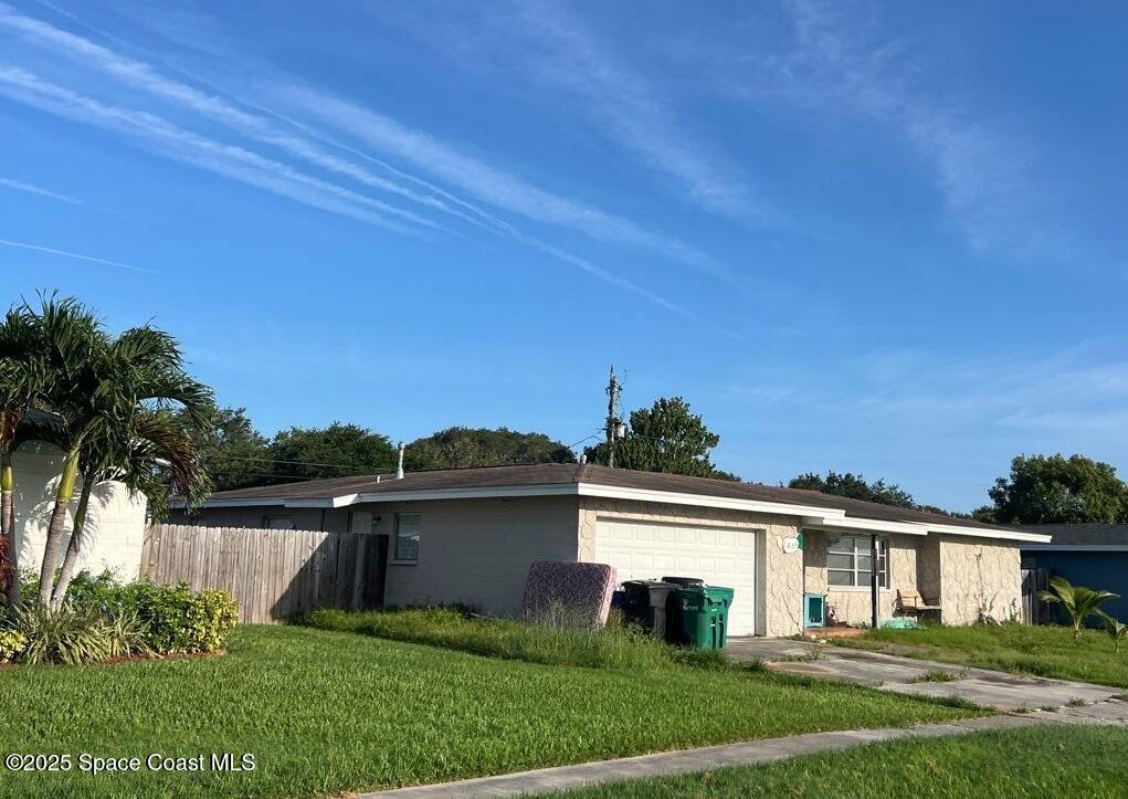 1465 Saturn Street