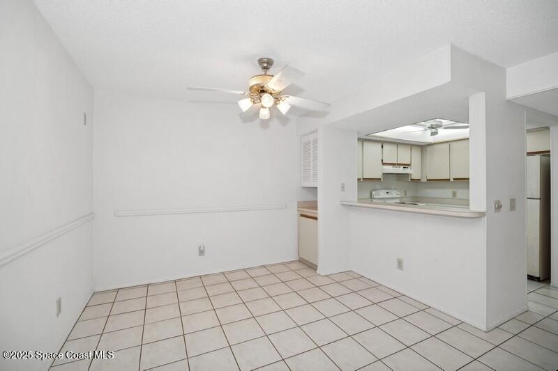 993 Sonesta Avenue NE 205