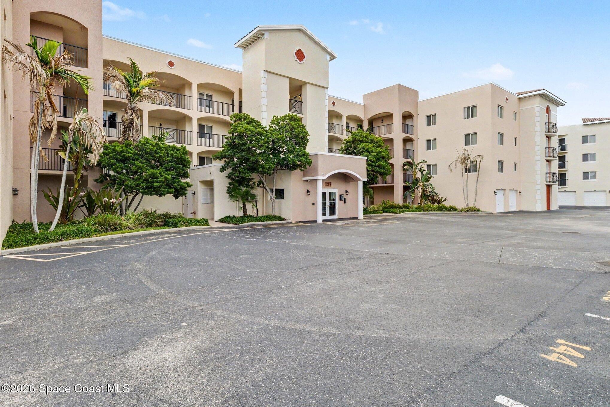123 Lancha Circle 105