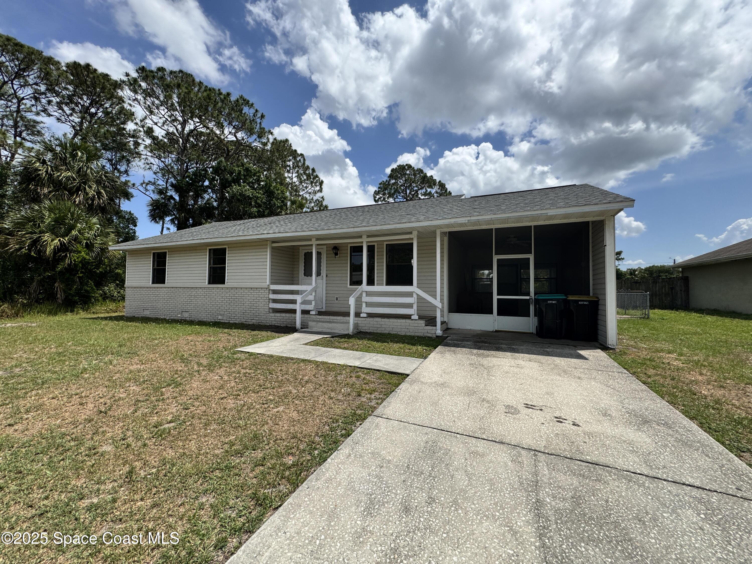 1078 Altamira Street NW