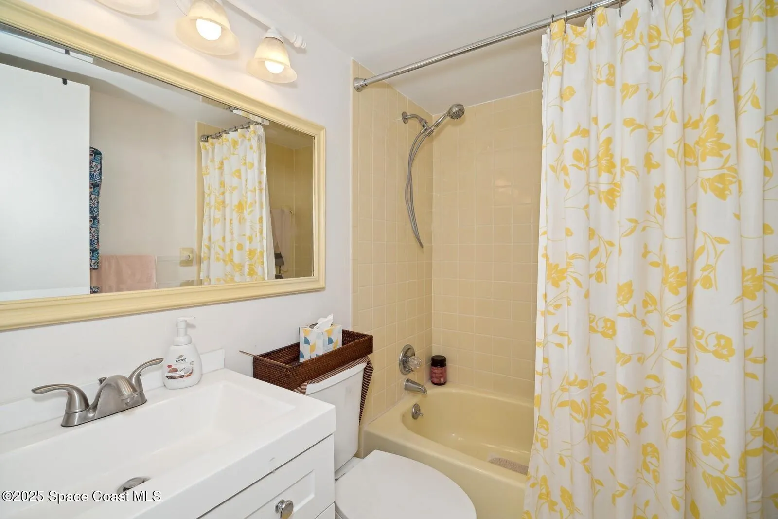 Cocoa Beach, Florida 32931, United States, 2 Bedrooms Bedrooms, ,2 BathroomsBathrooms,Residential,Active,860