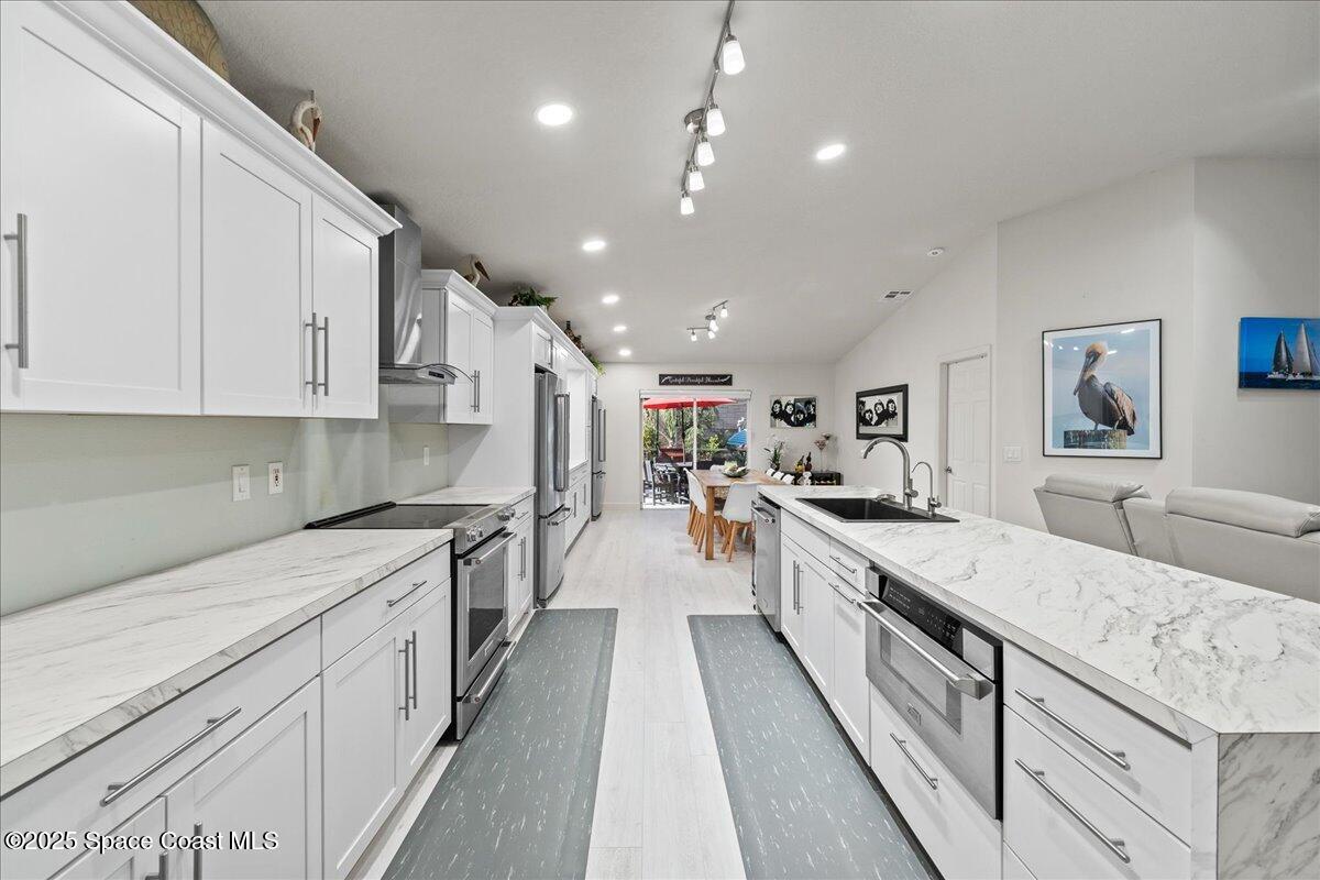 2577 Deercroft Drive