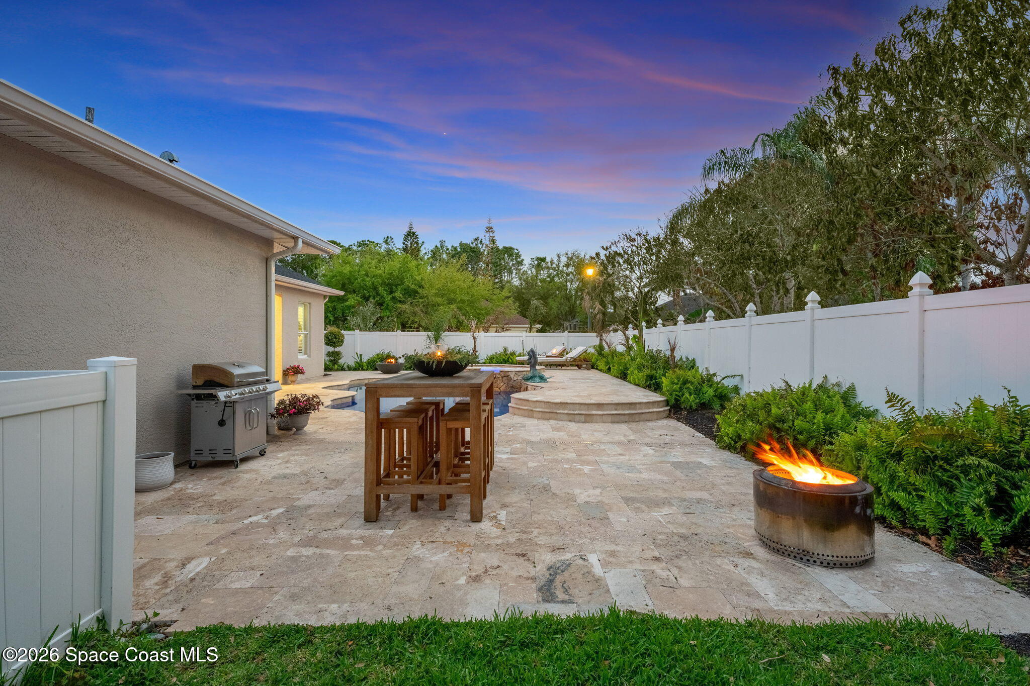 1146 Stockbridge Way