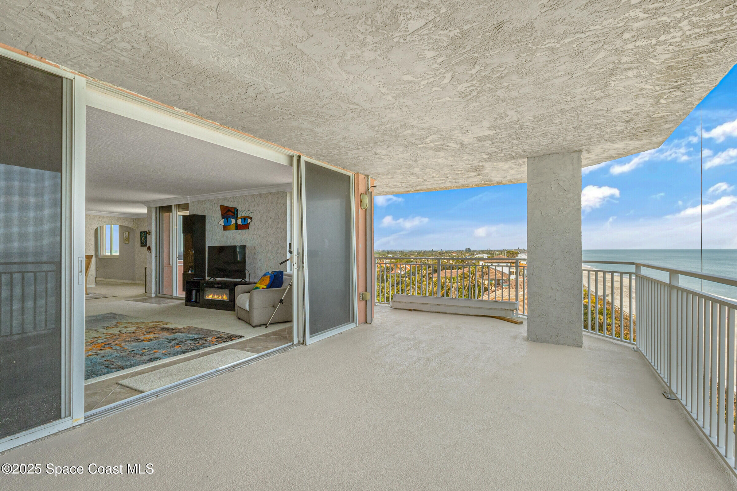5635 Highway A1a A701