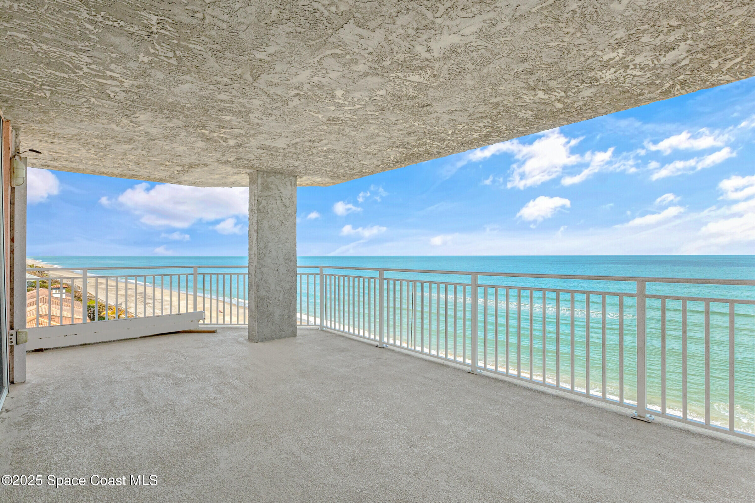 5635 Highway A1a A701