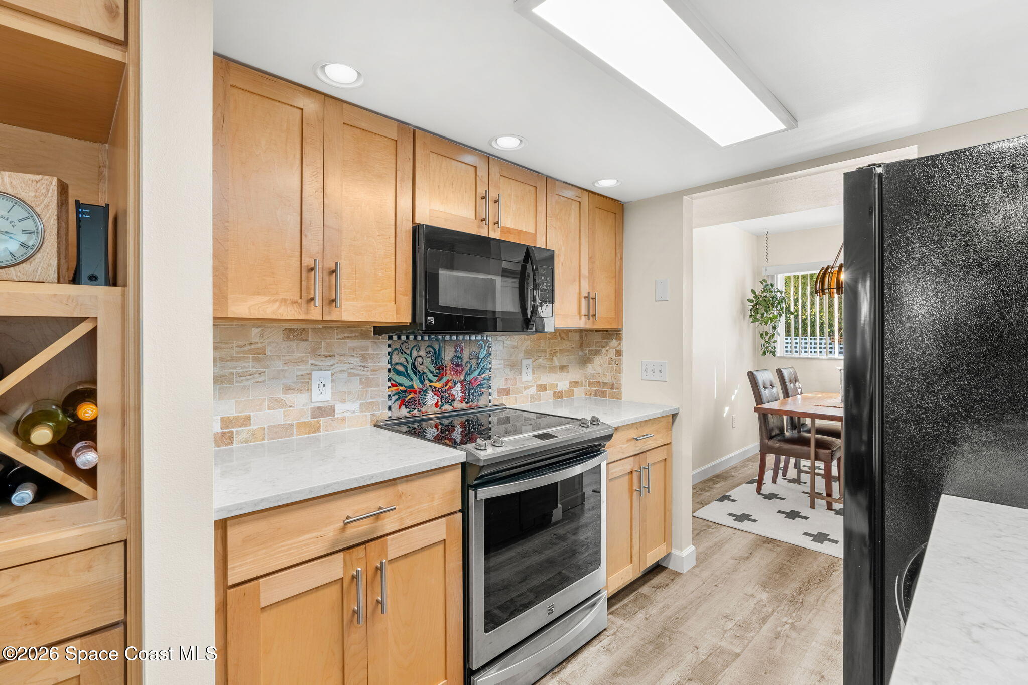 236 Beach Park Lane V83