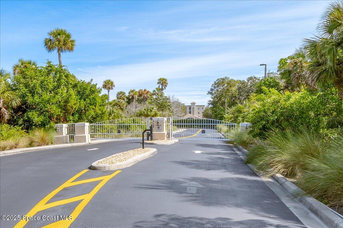 6005 S Highway 1 102