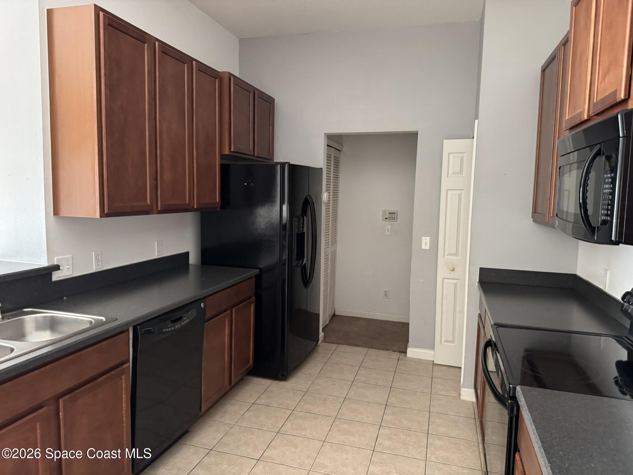 4016 Meander Place 206