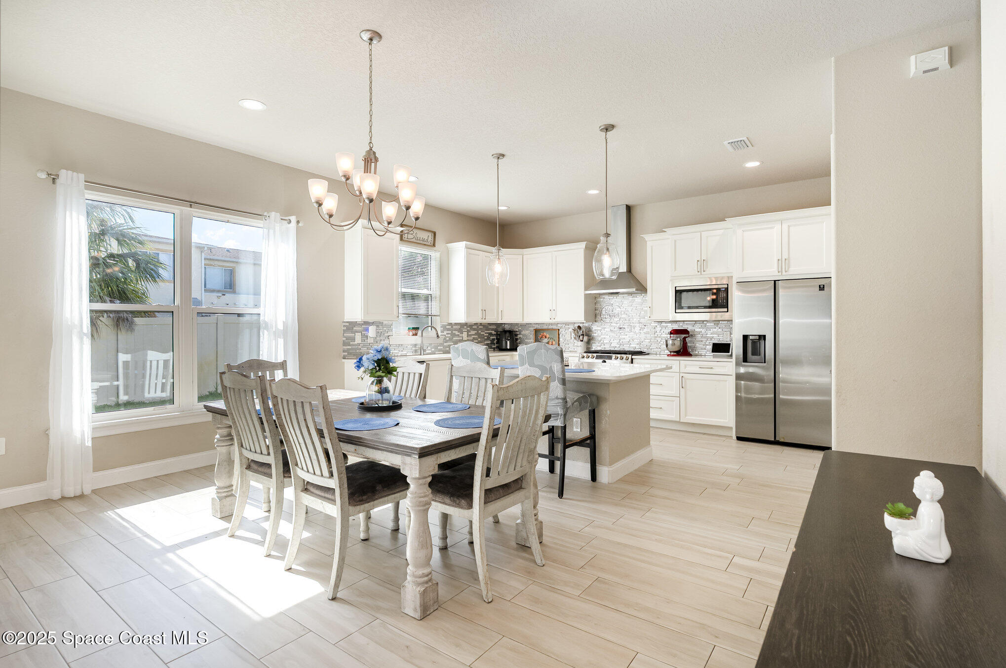 4065 Negal Circle