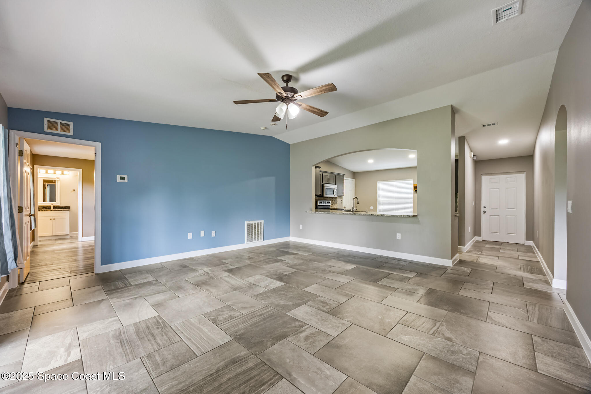 1111 Whisper Road SE