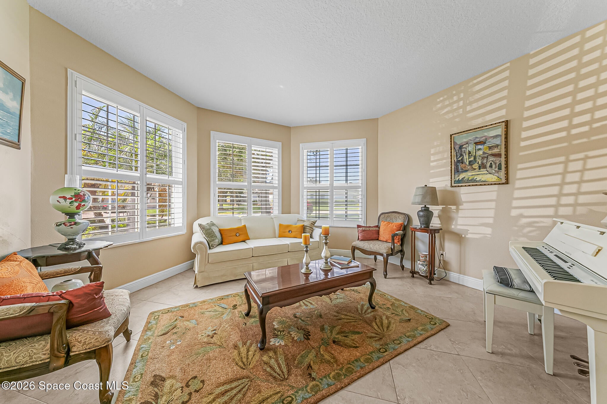 576 Gardendale Circle SE