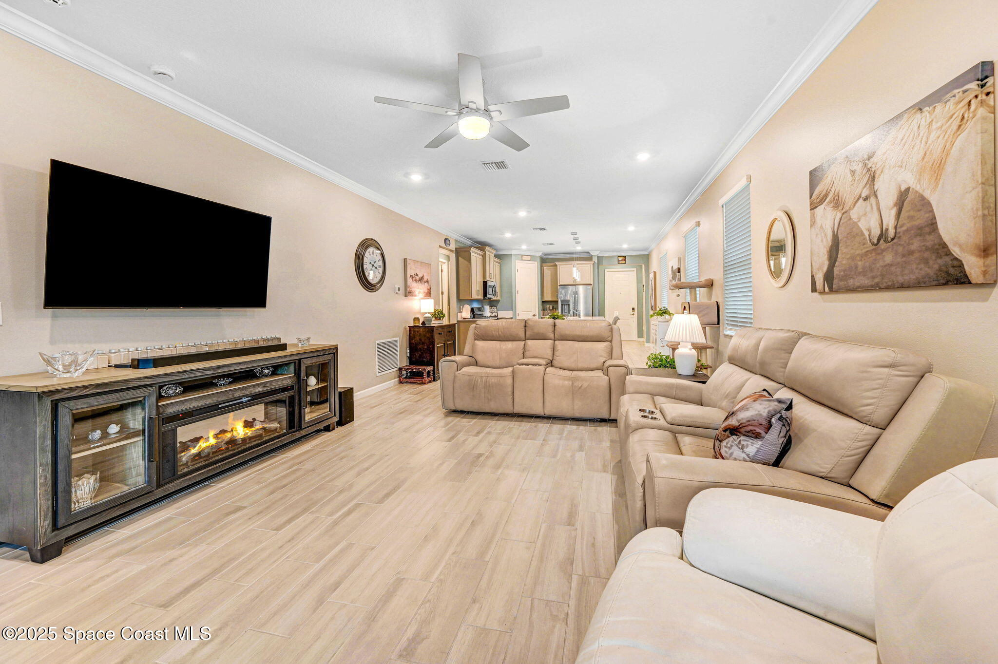 846 Antibes Court NW