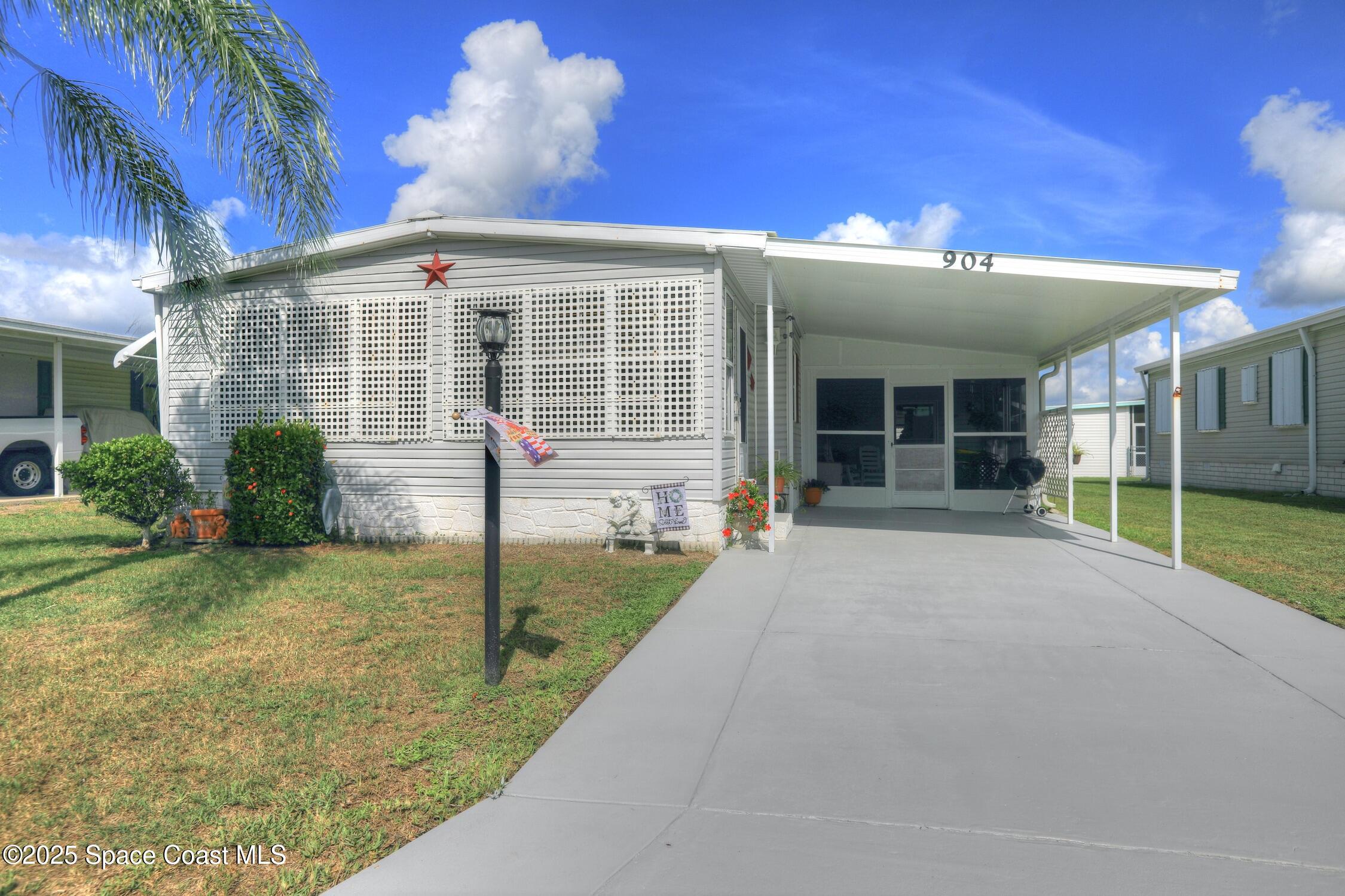 904 Thrush Circle