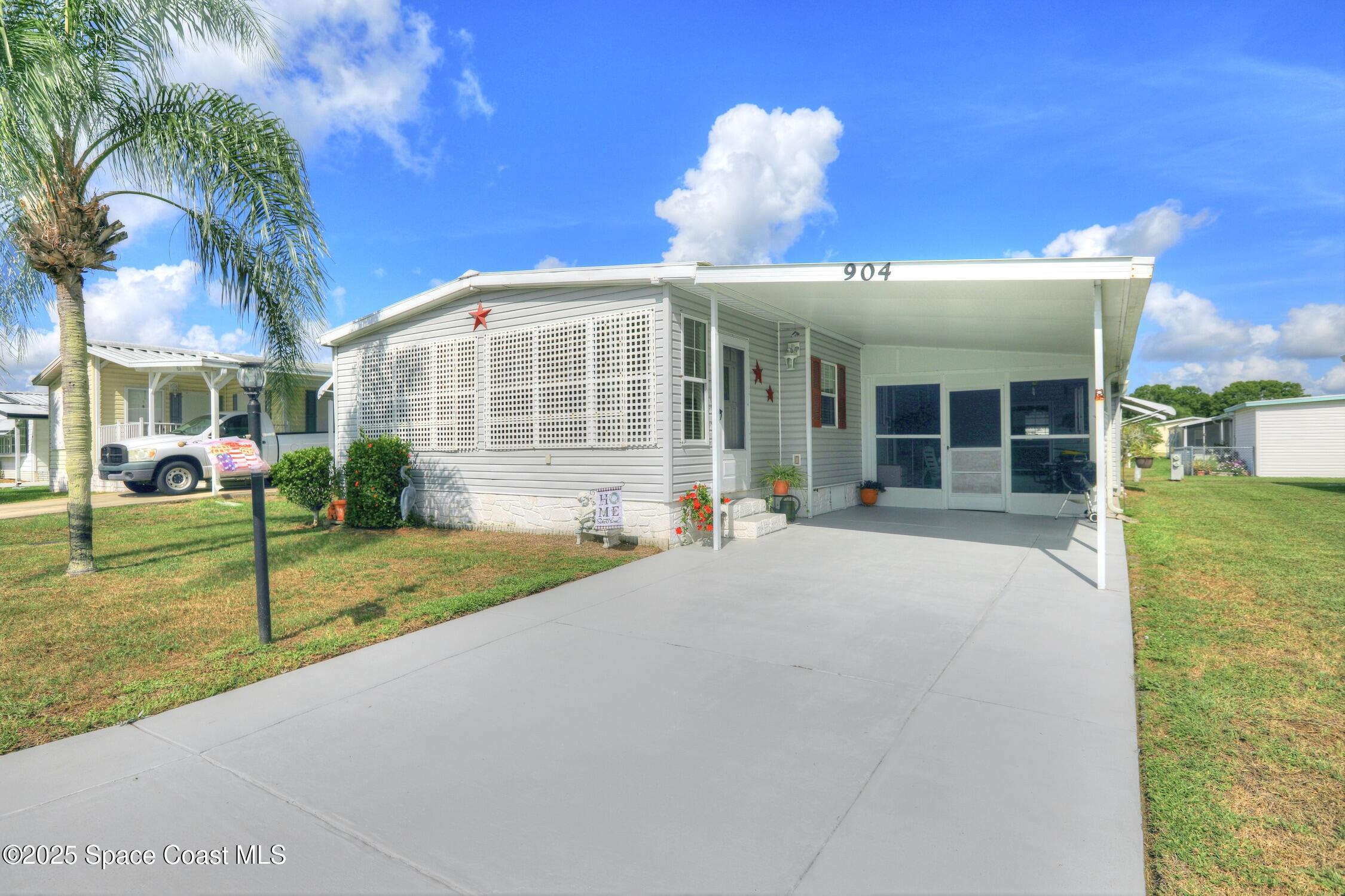 904 Thrush Circle