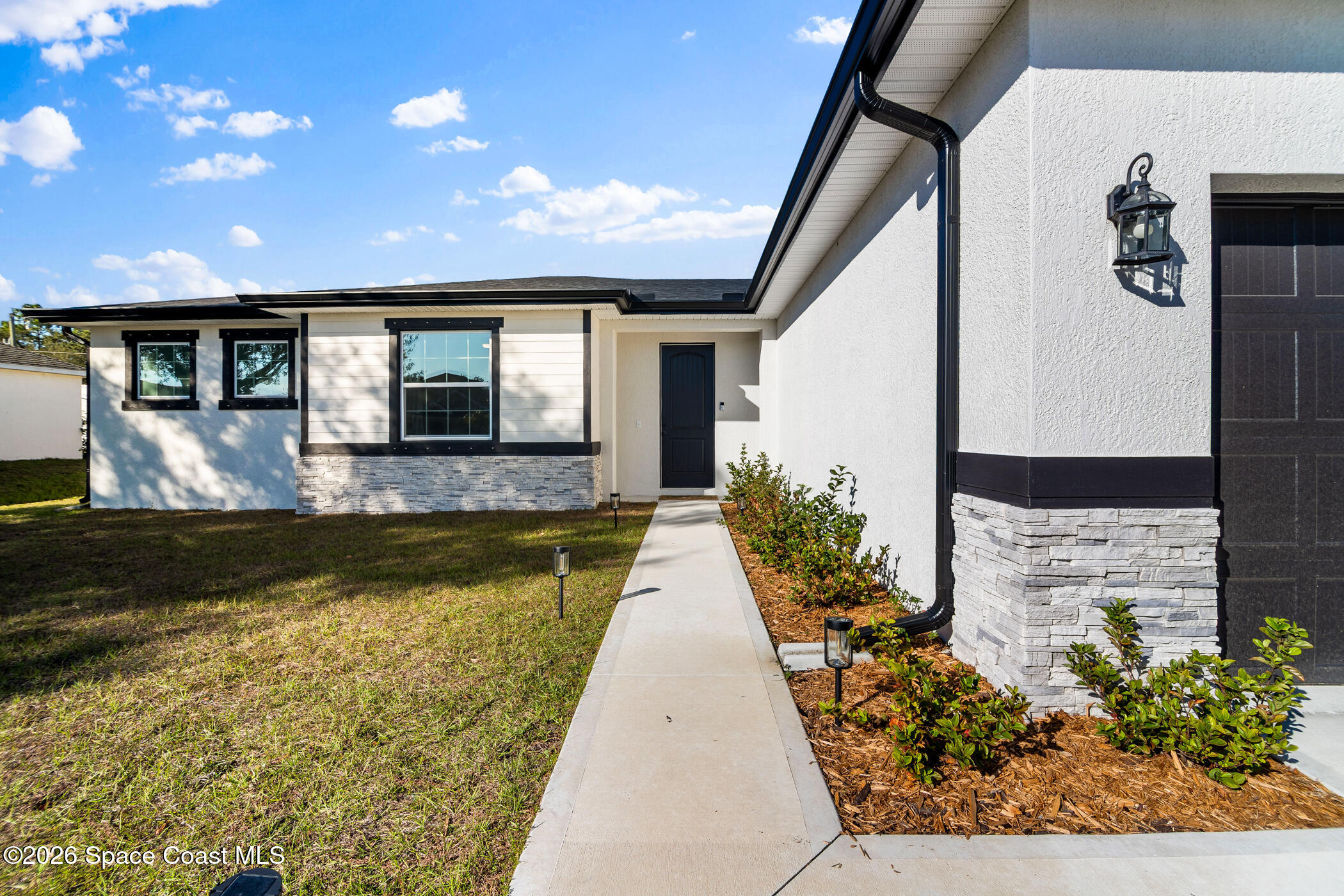 207 Bellbrook Street SE