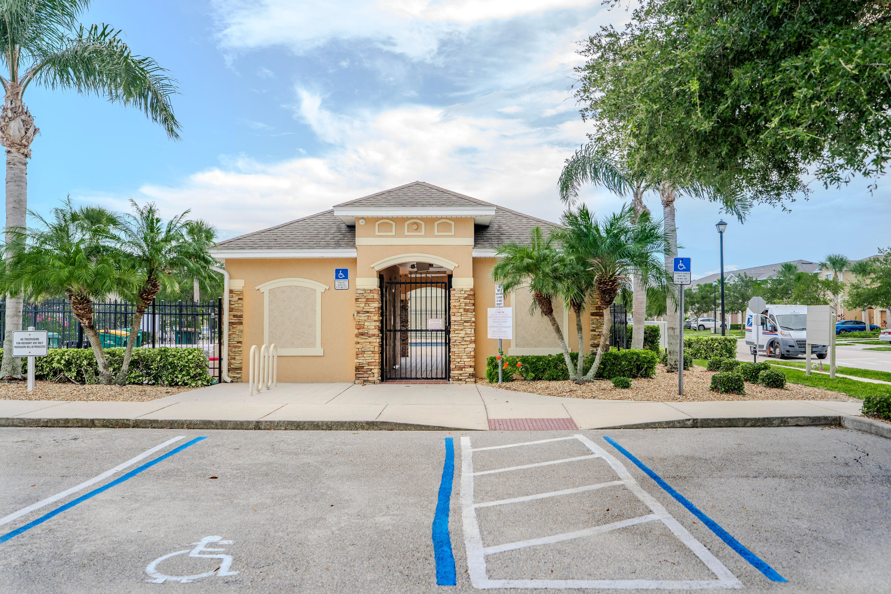 2515 Revolution Street 104
