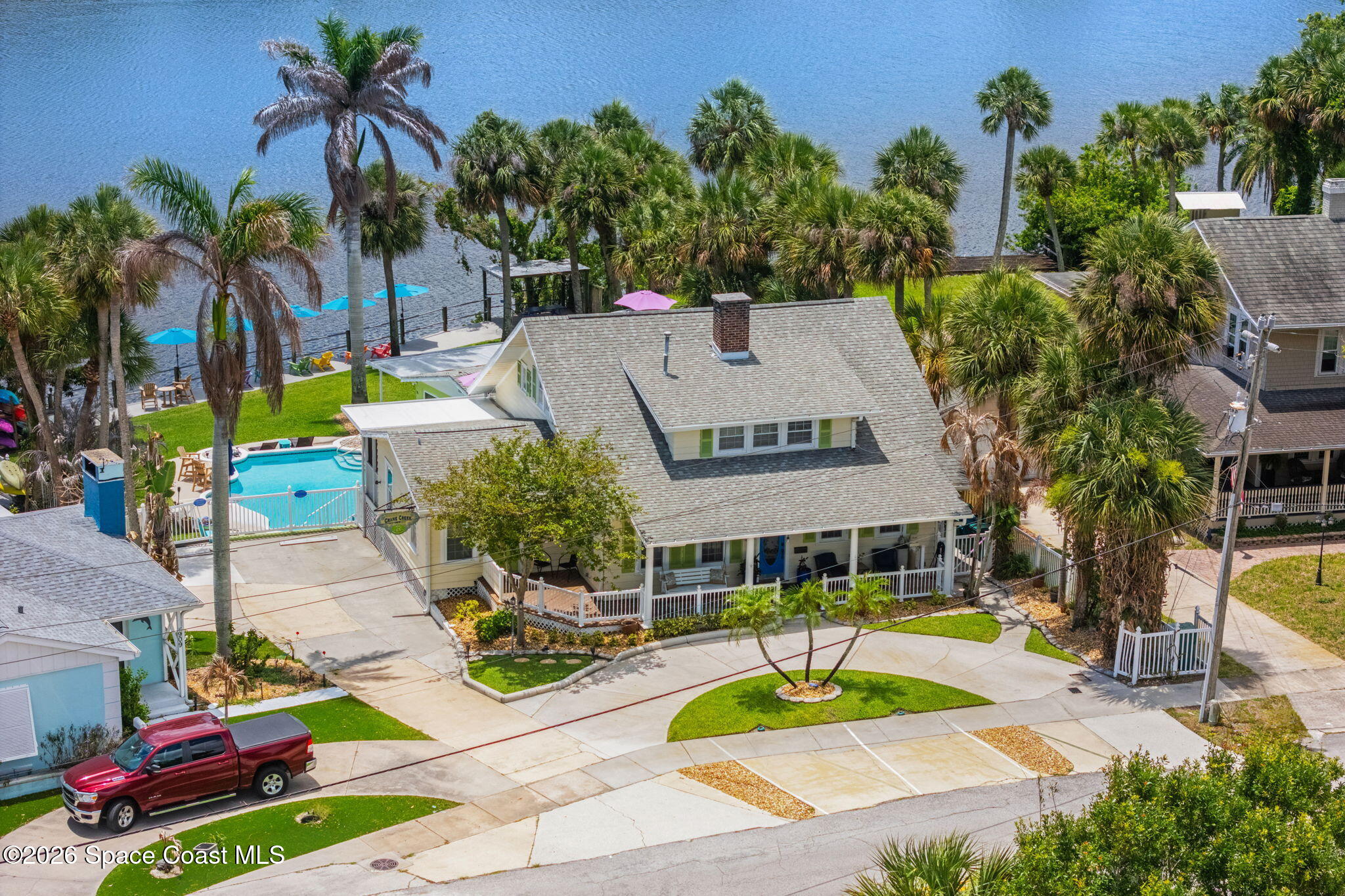 Crane Creek Inn