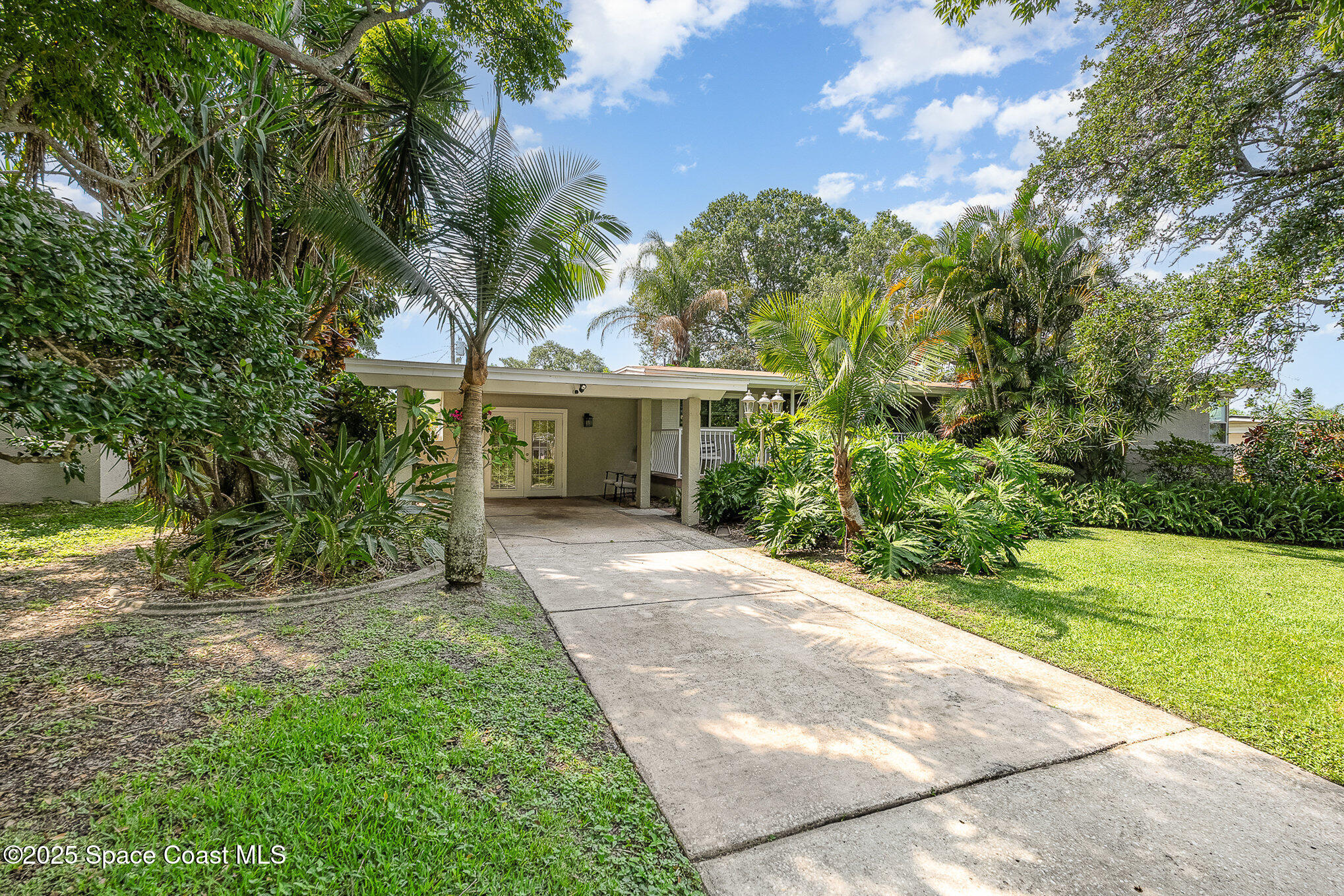 118 S Indian Circle
