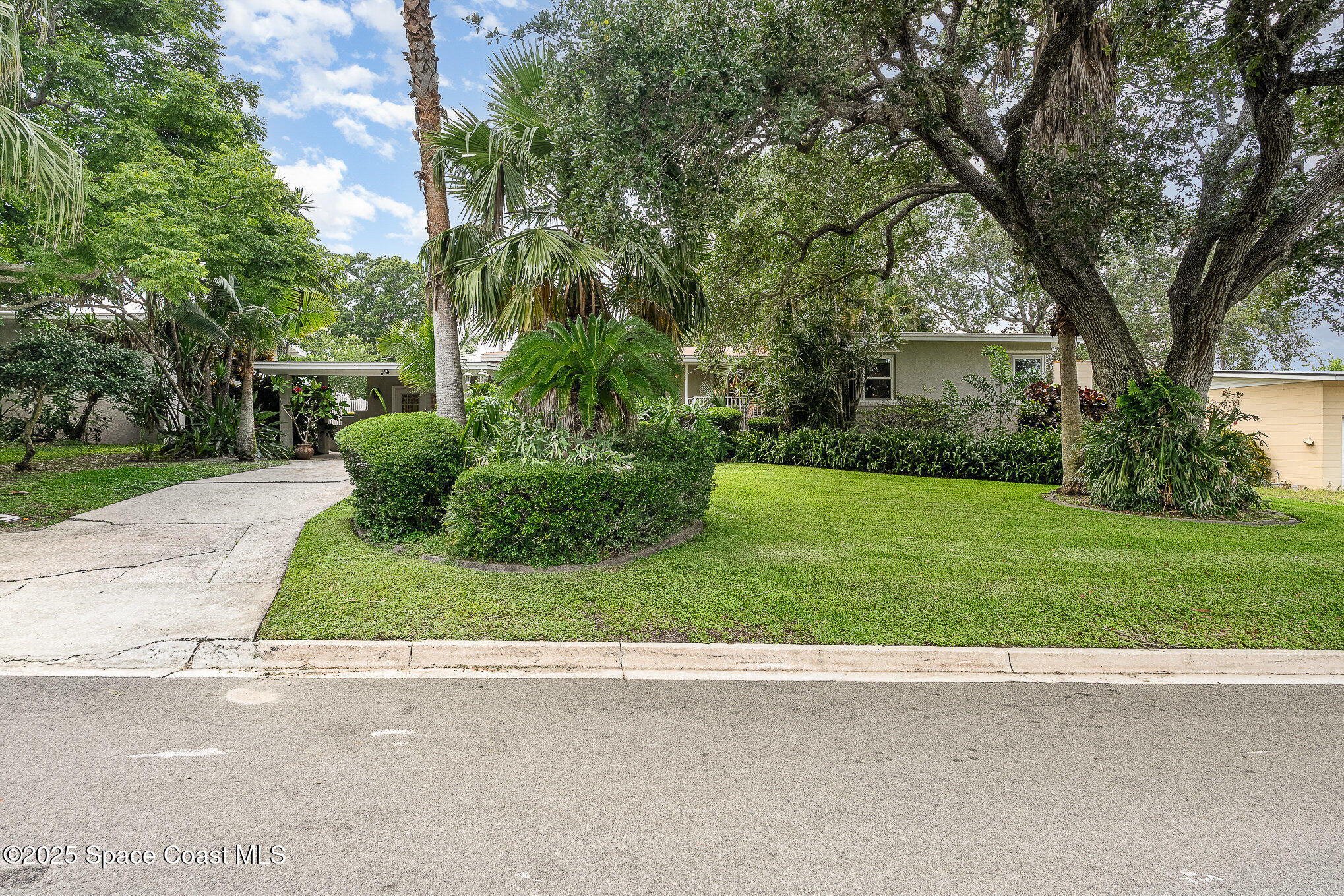 118 S Indian Circle