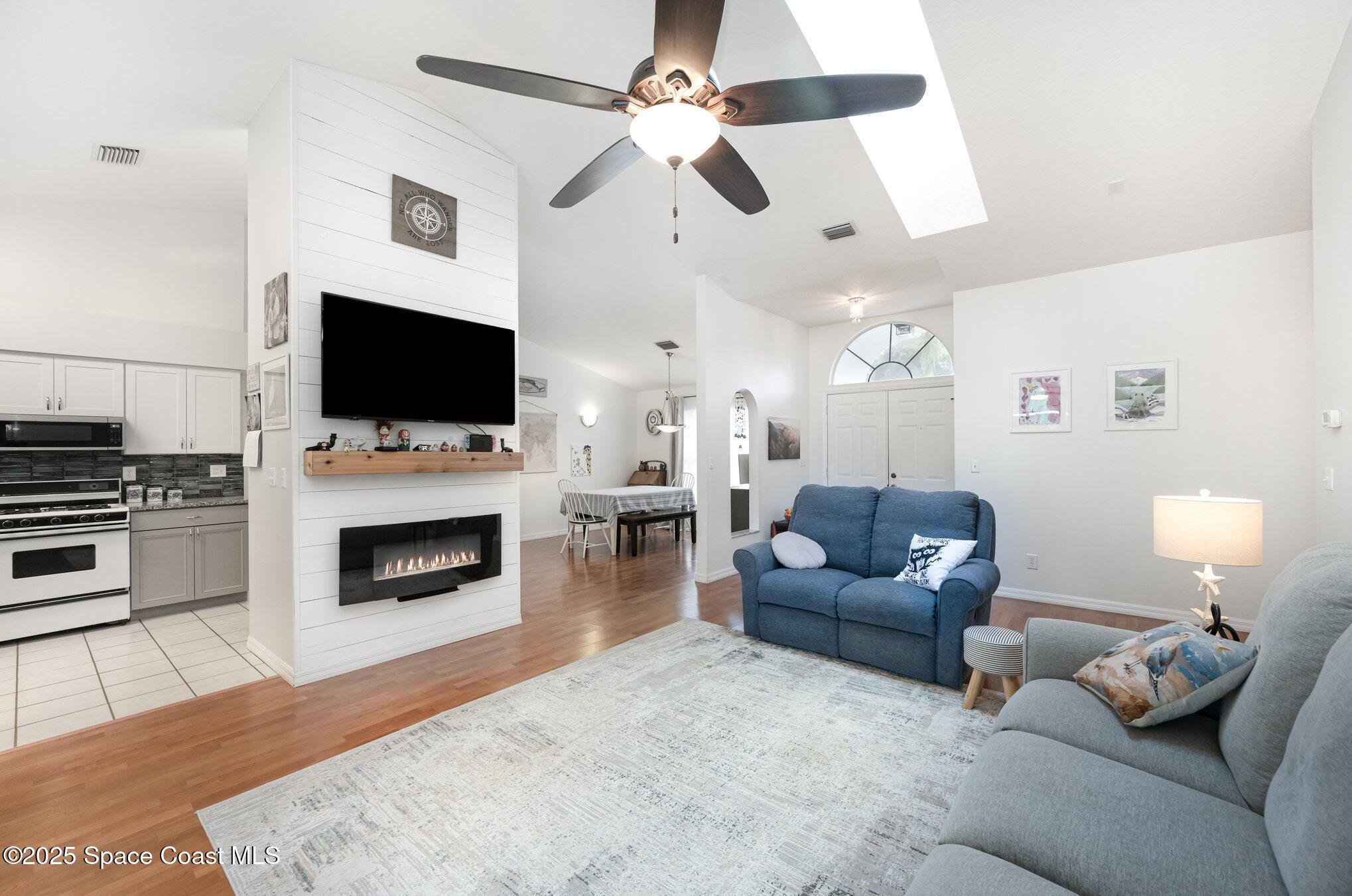 933 Osprey Lane