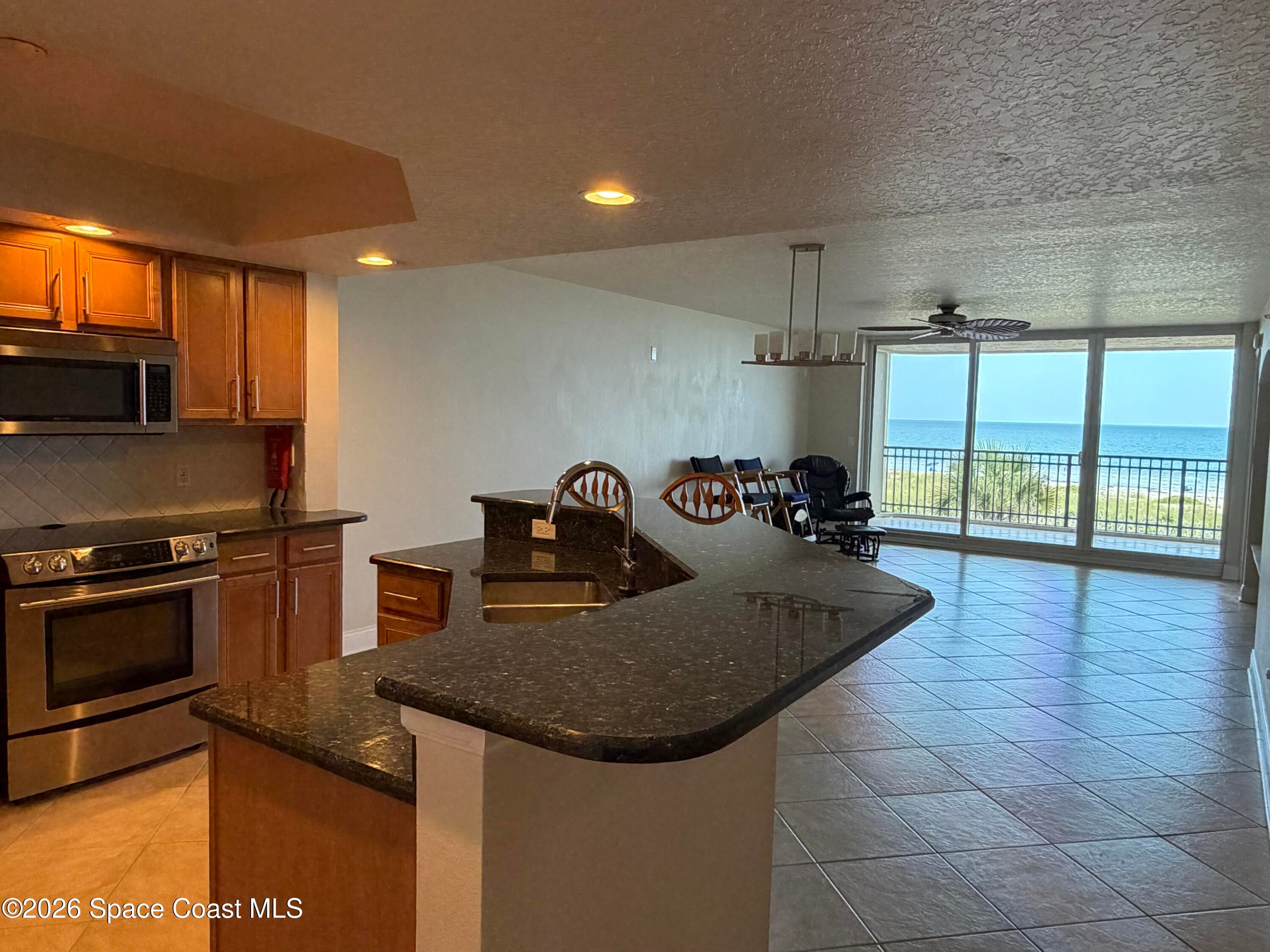 550 Jackson Avenue 303