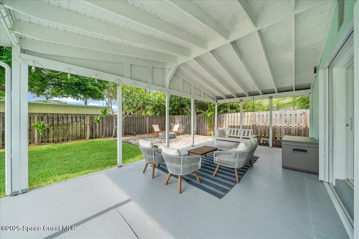 221 Timpoochee Drive