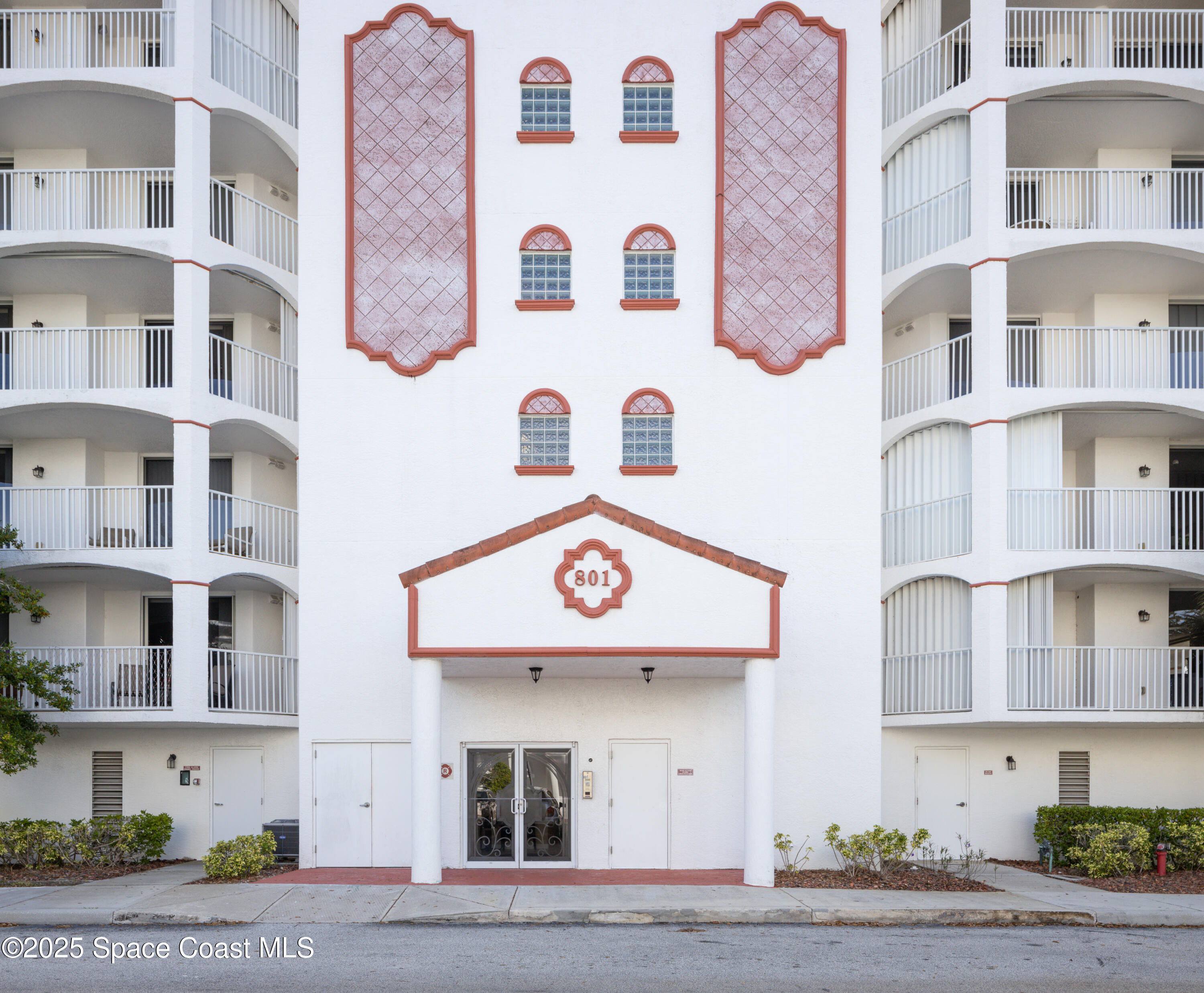 801 Del Rio Way 404