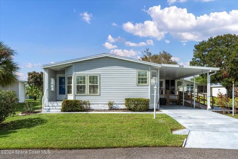 A home in Barefoot Bay