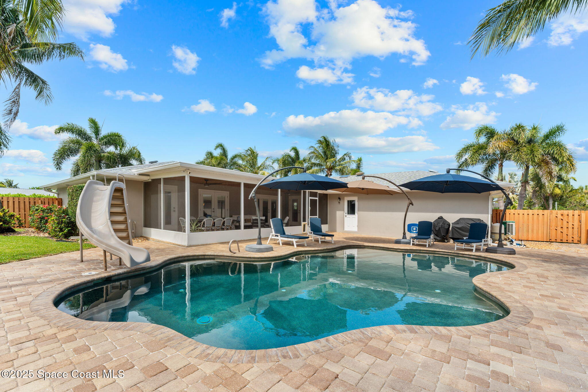 565 Solitaire Palm Drive