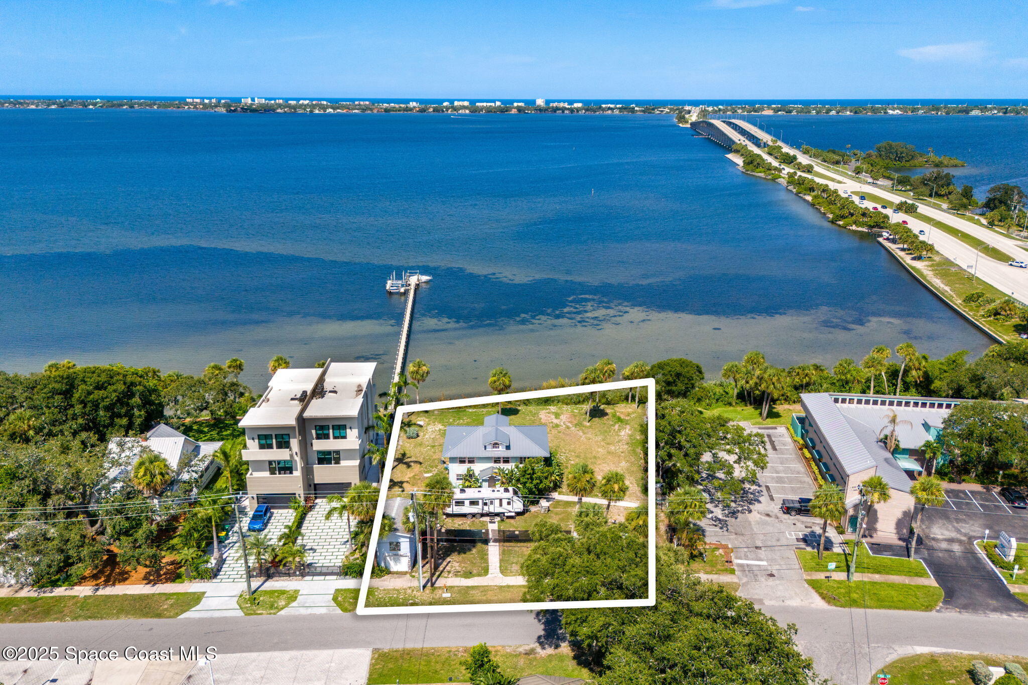 1811 Riverview Drive